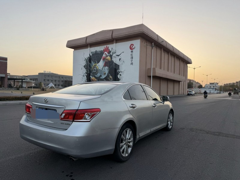 枣庄10年雷克萨斯ES7