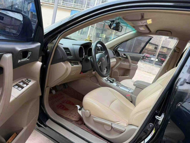 徐州14年丰田汉兰达4