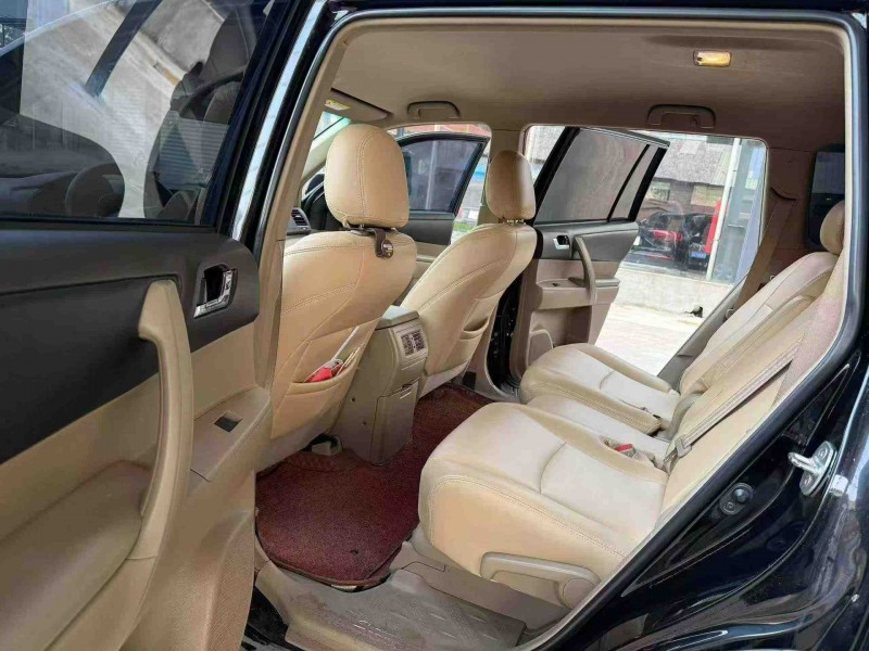 徐州14年丰田汉兰达8