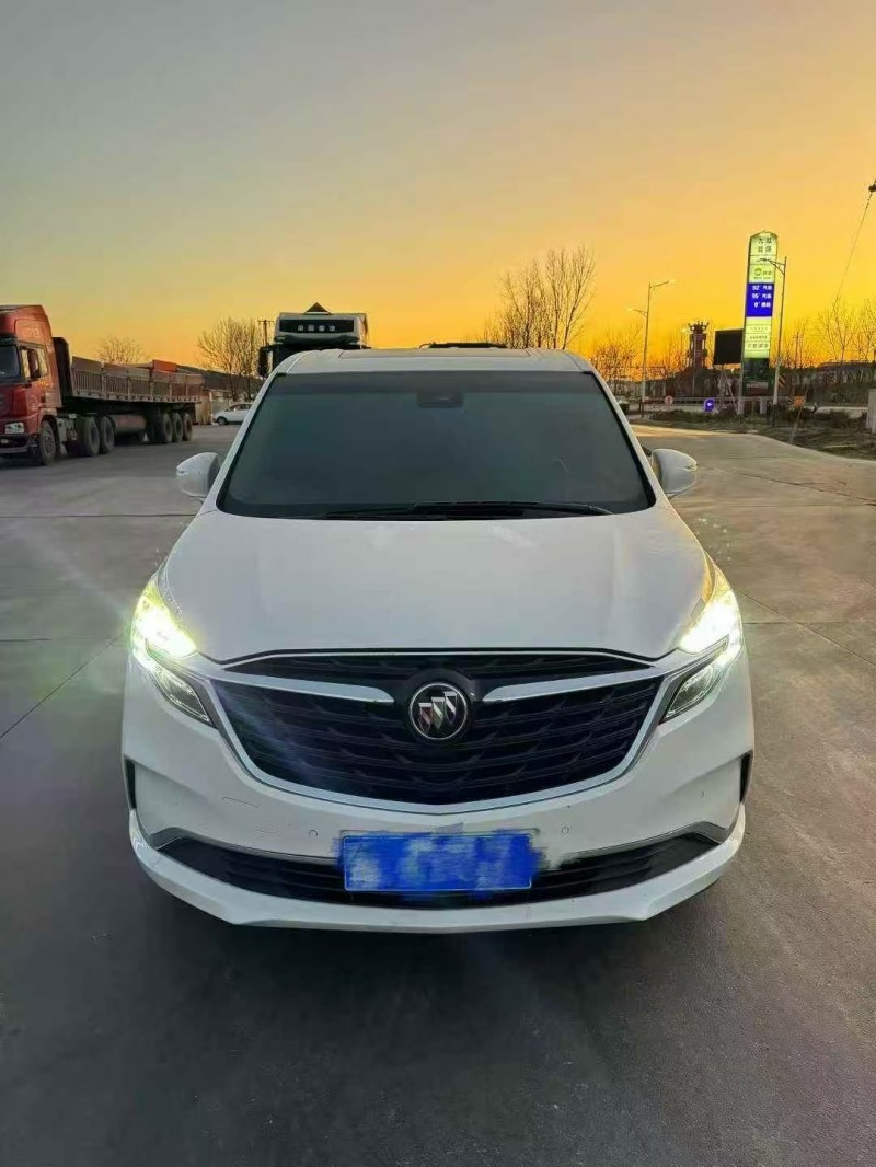 东营21年别克GL81