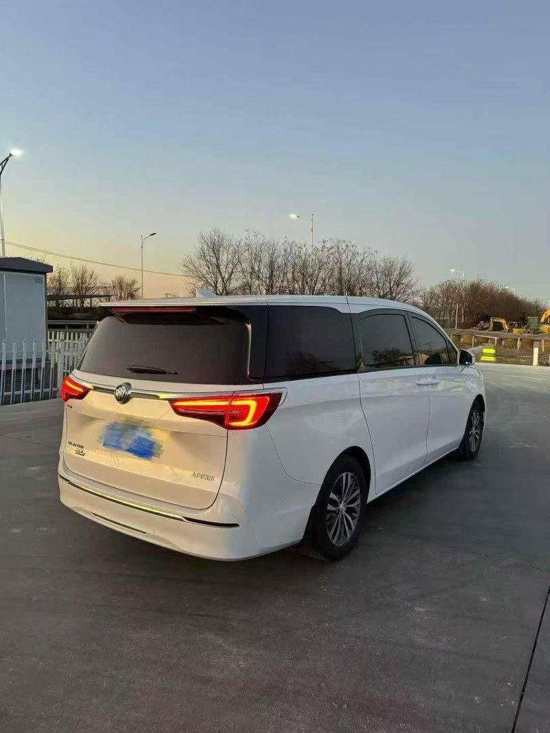 东营21年别克GL87