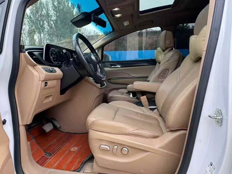 青岛21年别克GL86