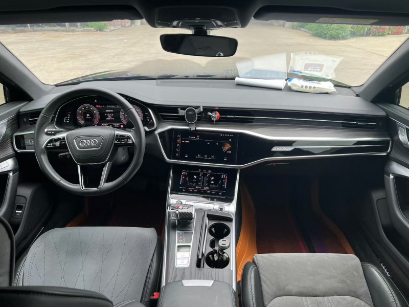 徐州24年奥迪A6L8