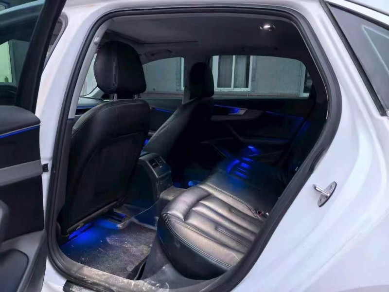 青岛17年奥迪A4L6