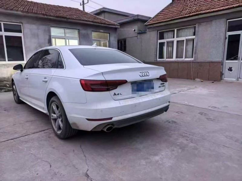 青岛17年奥迪A4L7