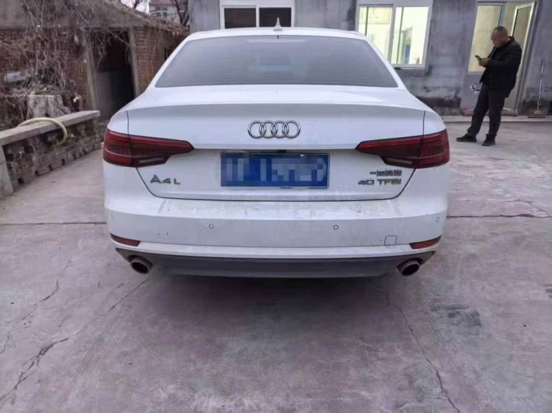 青岛17年奥迪A4L9