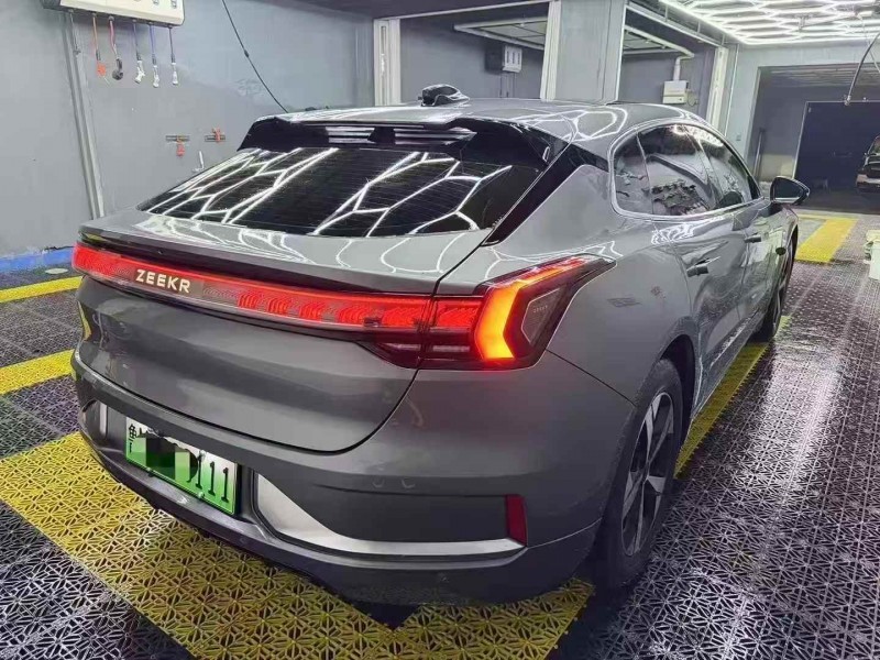 日照23年极氪汽车0019