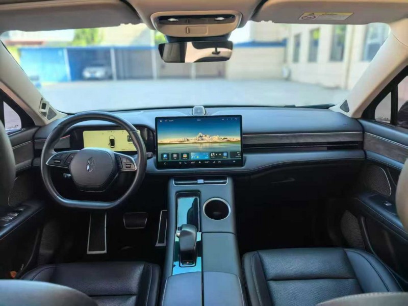 保定23年华为智选问界5