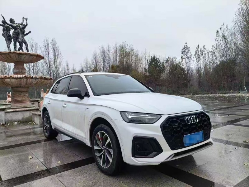 济宁24年奥迪Q53