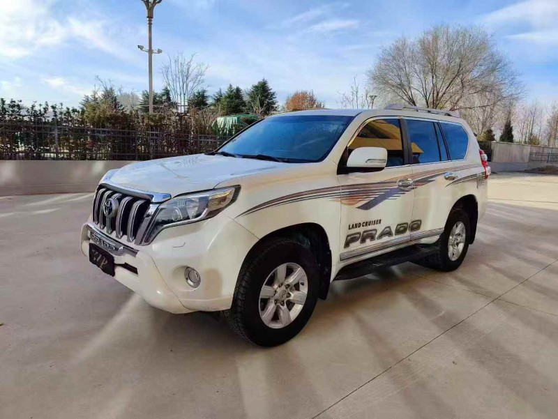 济宁18年丰田普拉多2