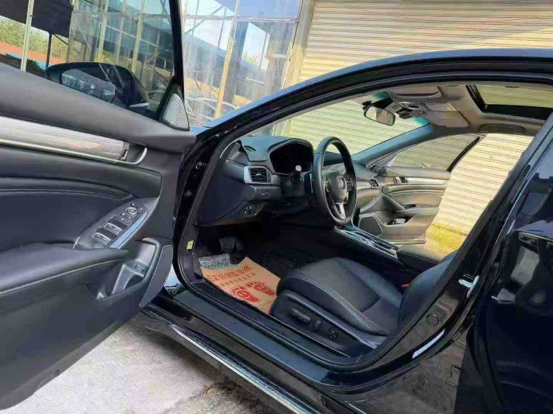 徐州23年本田雅阁4