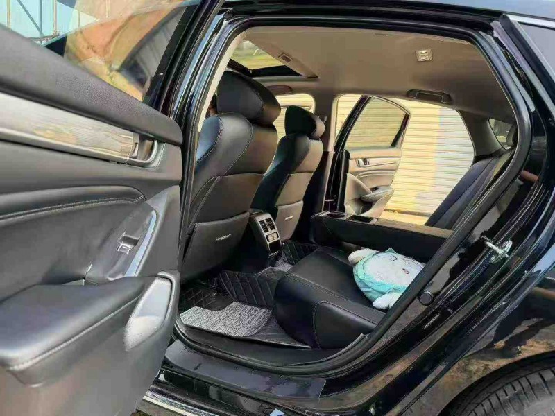 徐州23年本田雅阁8