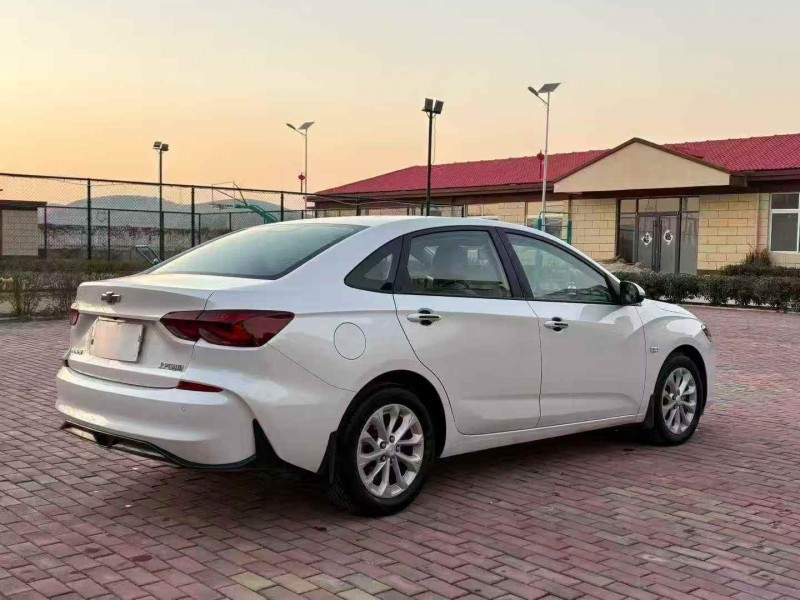 潍坊24年雪佛兰科鲁泽8