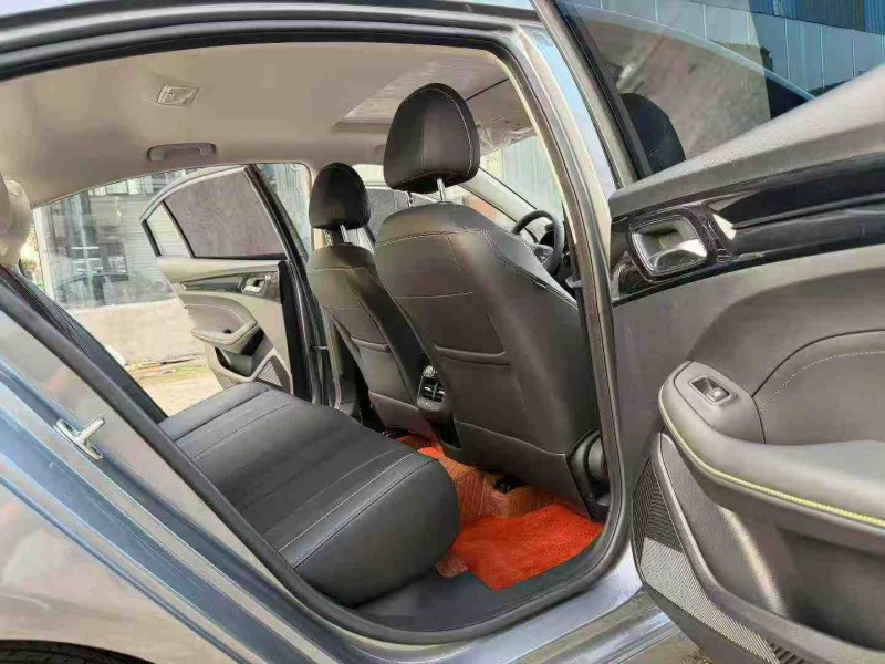 徐州23年荣威i57