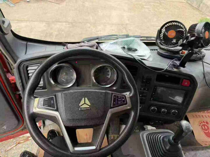 徐州23年卡车系列重汽豪沃5