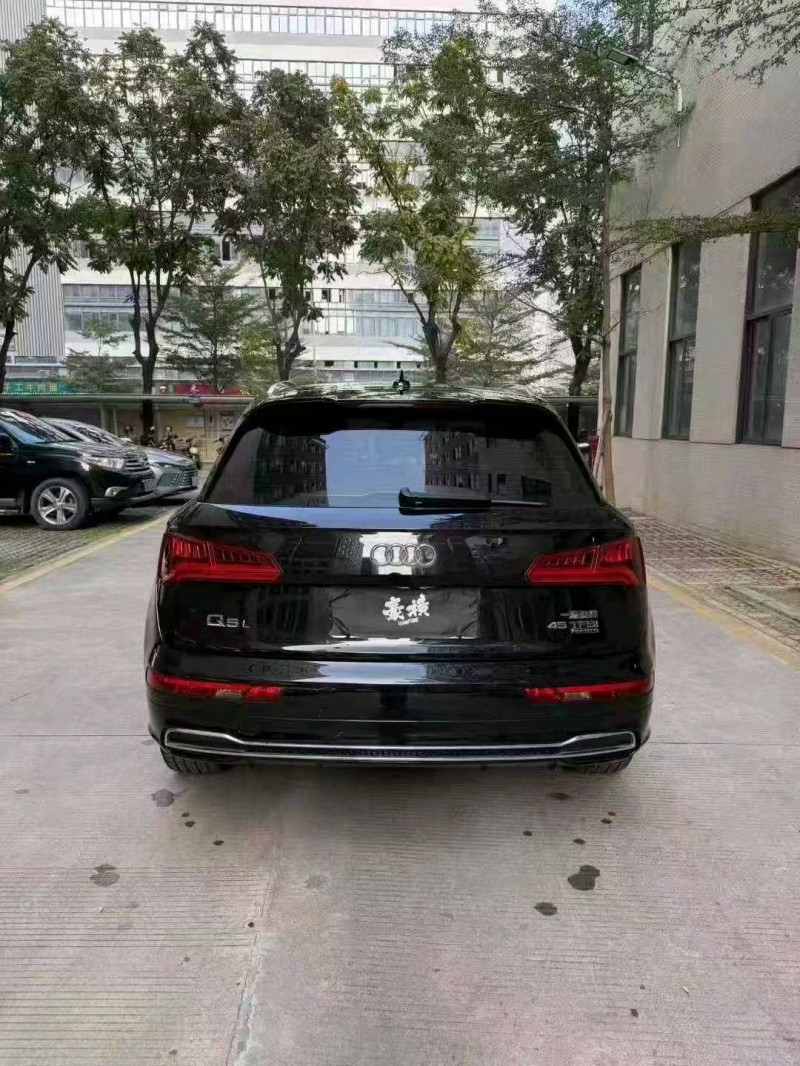 佛山19年奥迪Q54