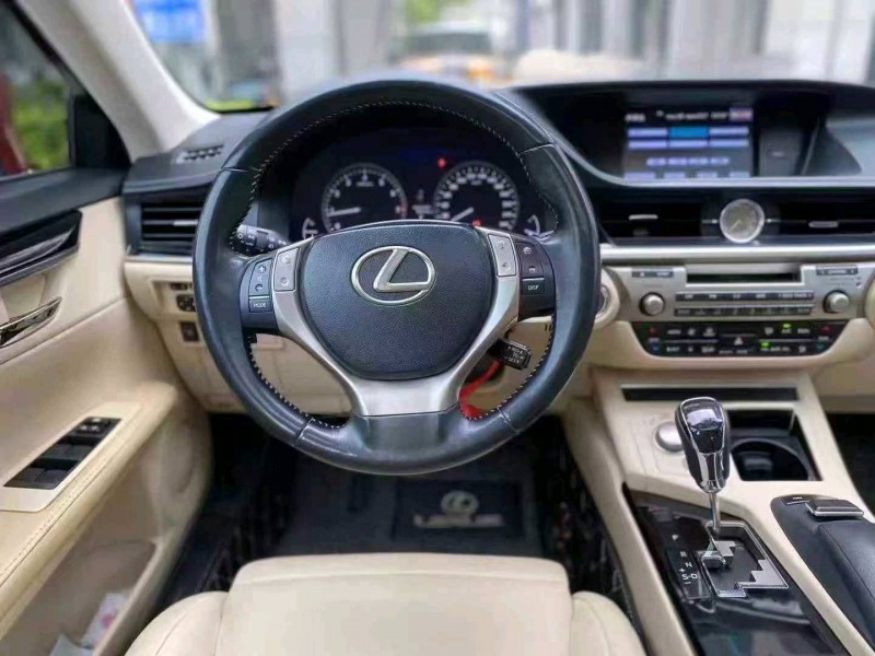 广州13年雷克萨斯ES6