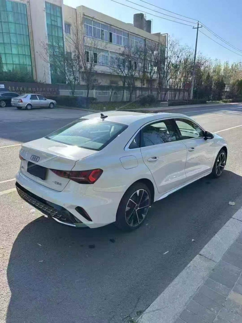 东营25年奥迪A38