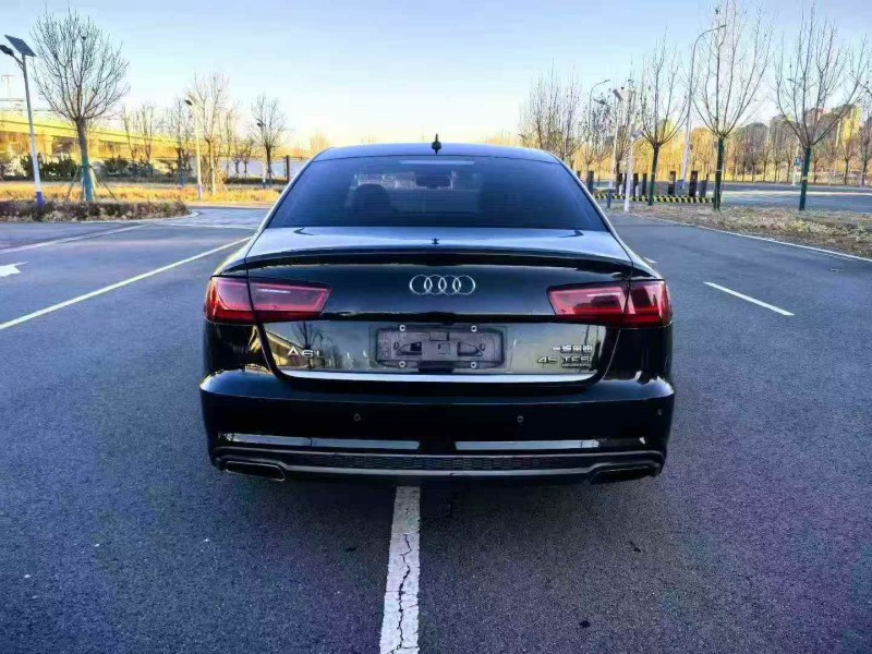 天津18年奥迪A6L9
