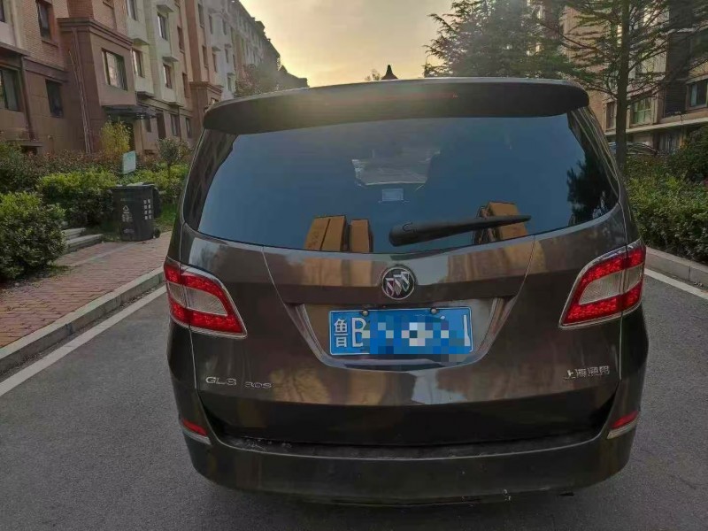 青岛13年别克GL86