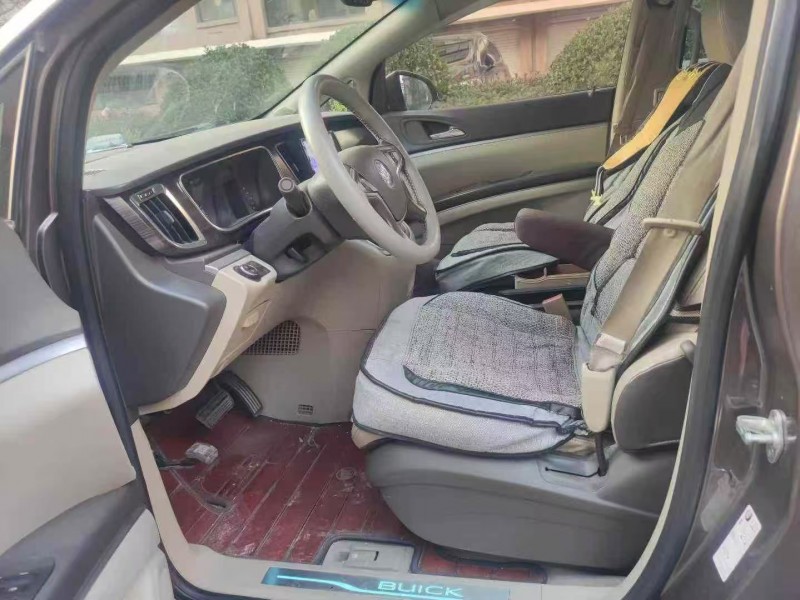 青岛13年别克GL88