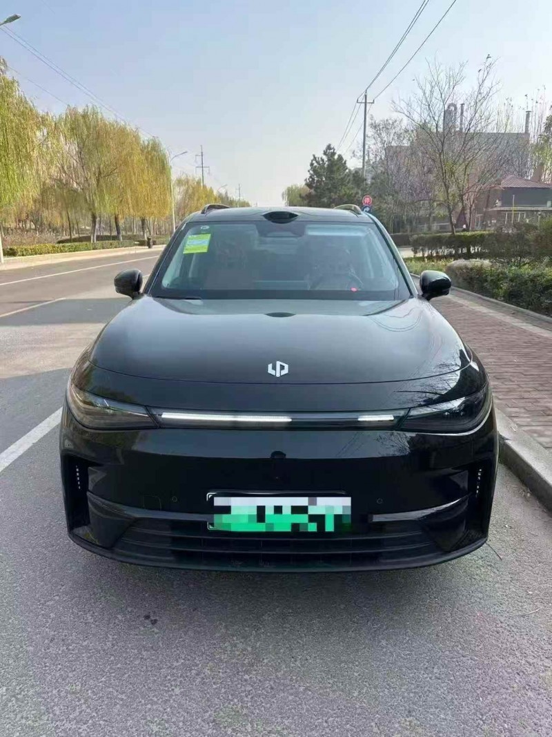 枣庄25年零跑汽车C161