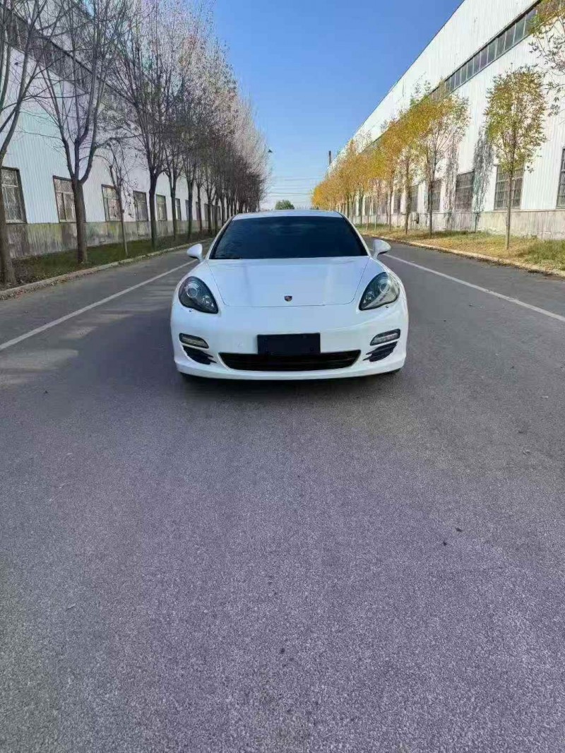 东营12年保时捷帕拉梅拉1