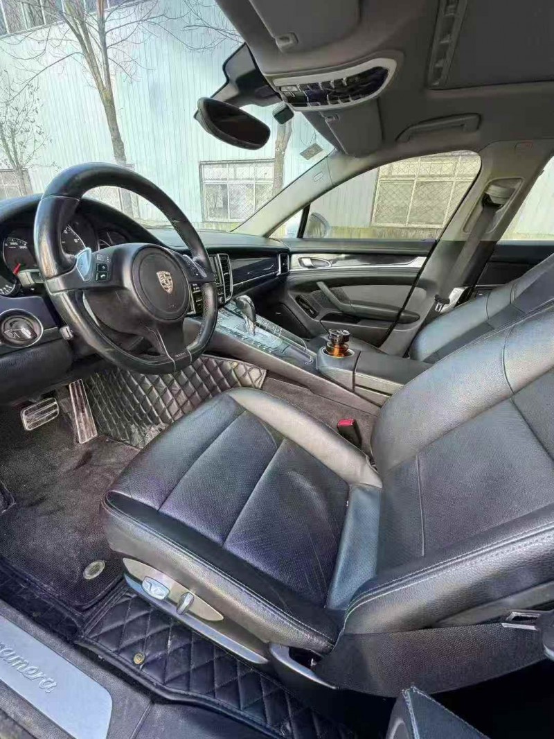 东营12年保时捷帕拉梅拉4