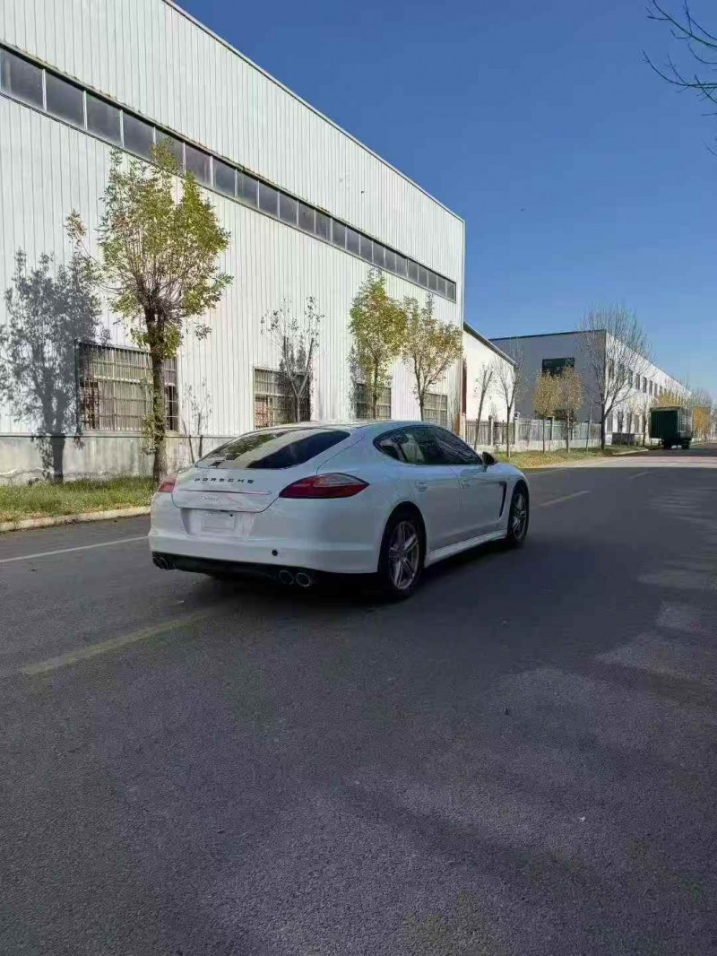 东营12年保时捷帕拉梅拉6