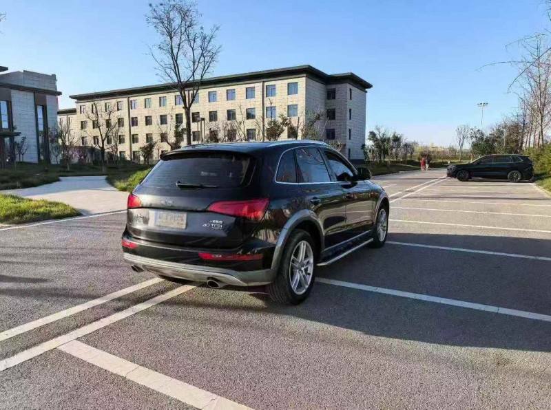 湘潭17年奥迪Q57