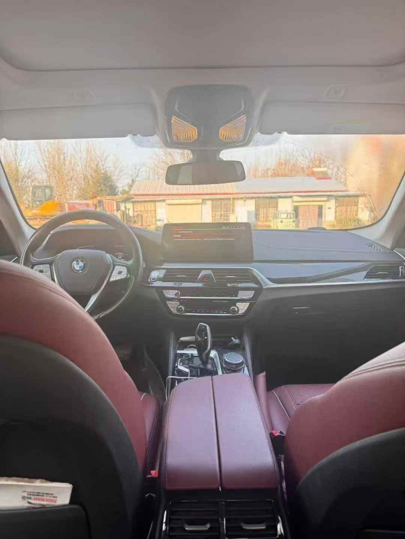 济宁21年宝马5系4