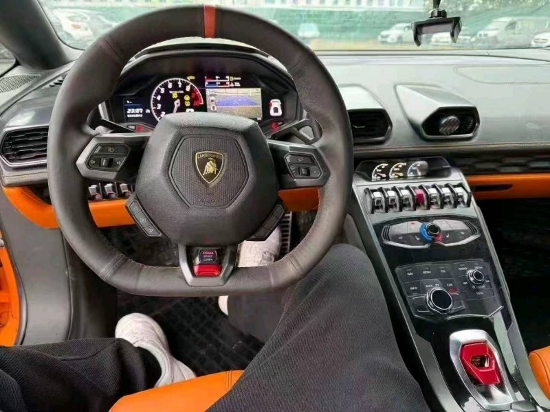 鹤壁16年兰博基尼Gallardo9