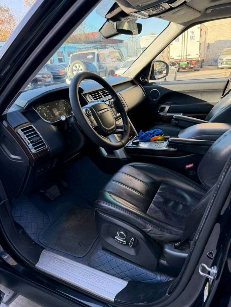 邢台17年路虎揽胜行政3