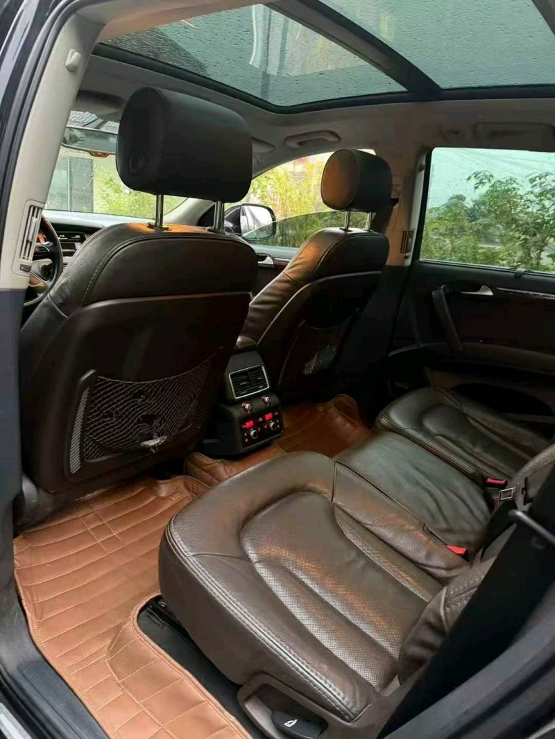 台州12年奥迪Q78