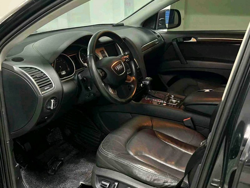 台州12年奥迪Q77