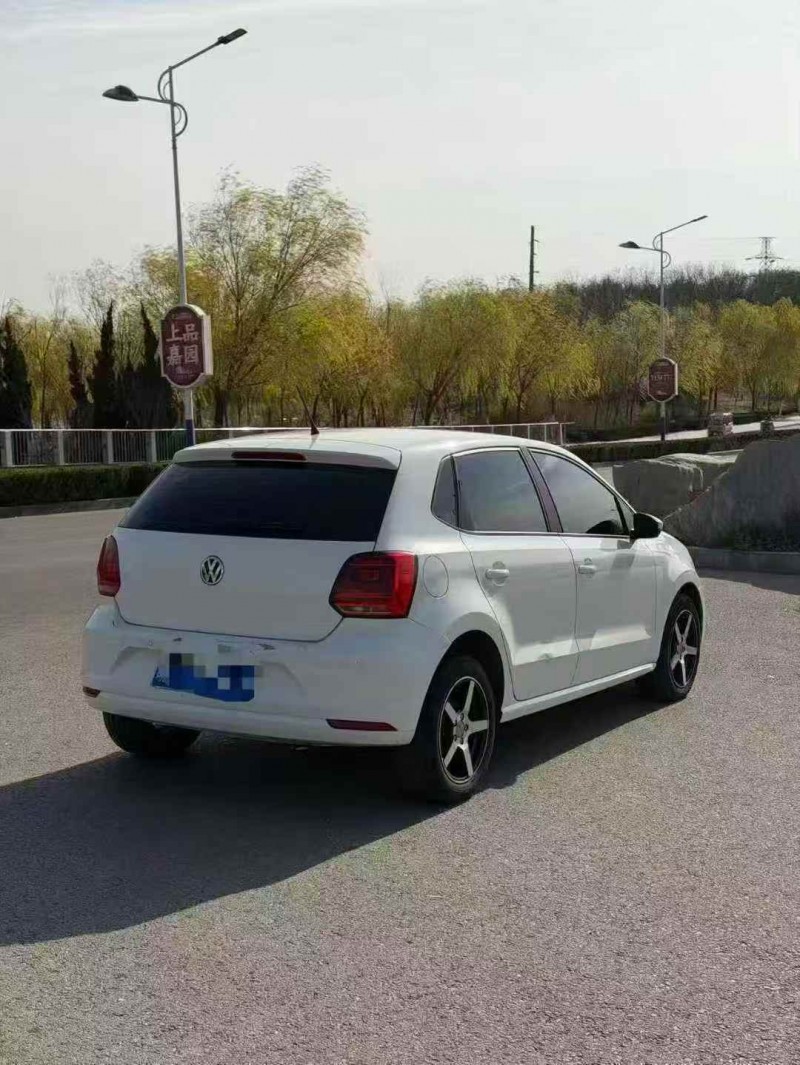 济宁18年大众polo8