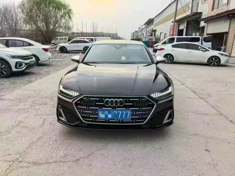 太原23年奥迪A7L1