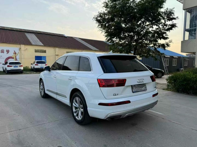 徐州18年奥迪Q78