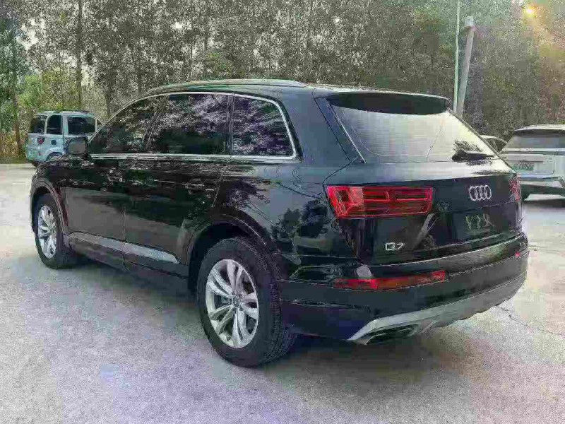 徐州18年奥迪Q78