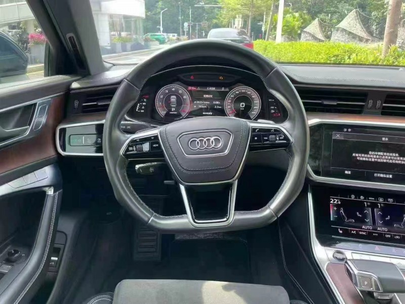 深圳23年奥迪A6L8