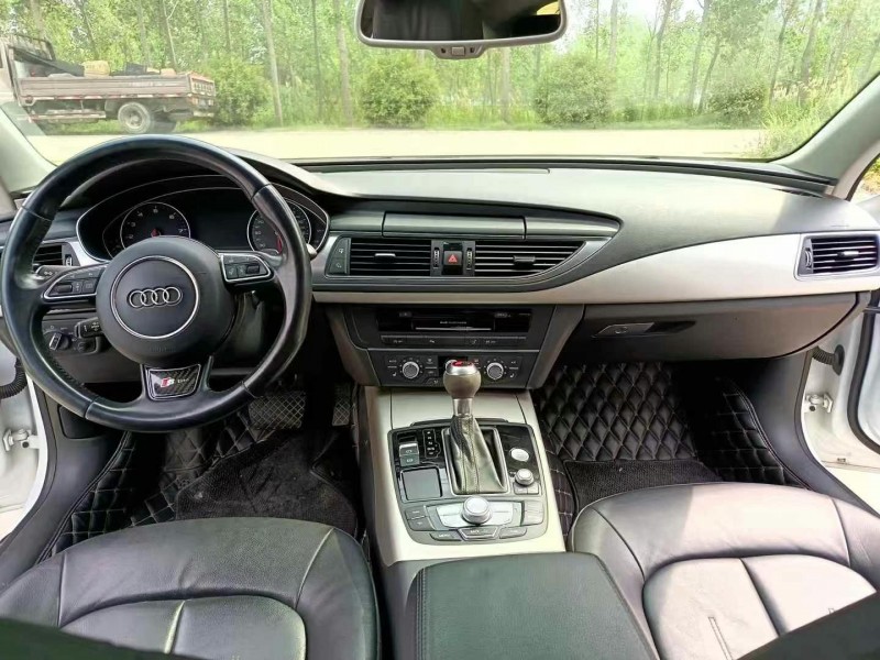 徐州17年奥迪A7L4