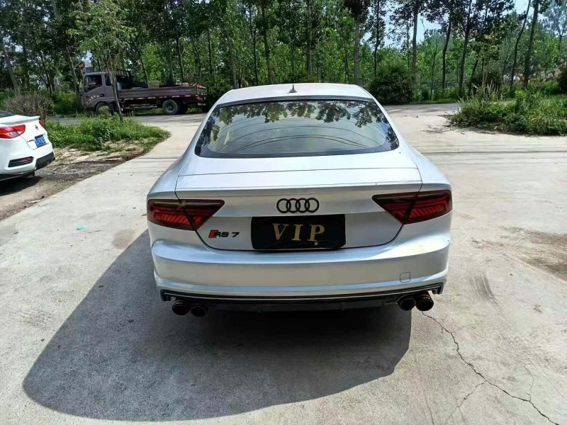 徐州17年奥迪A7L9