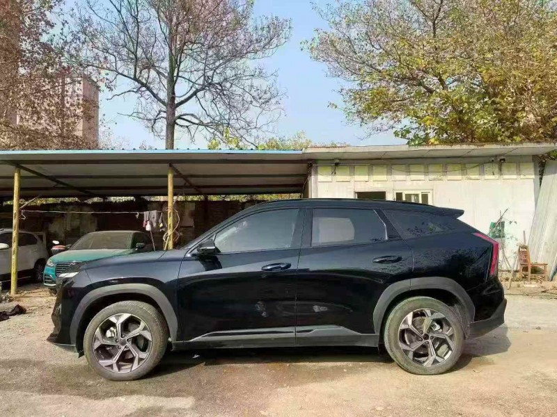 平顶山23年吉利博越6