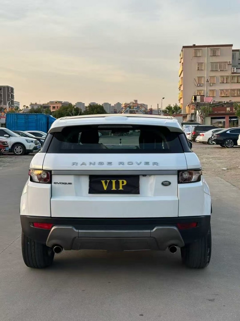 广州14年路虎极光9