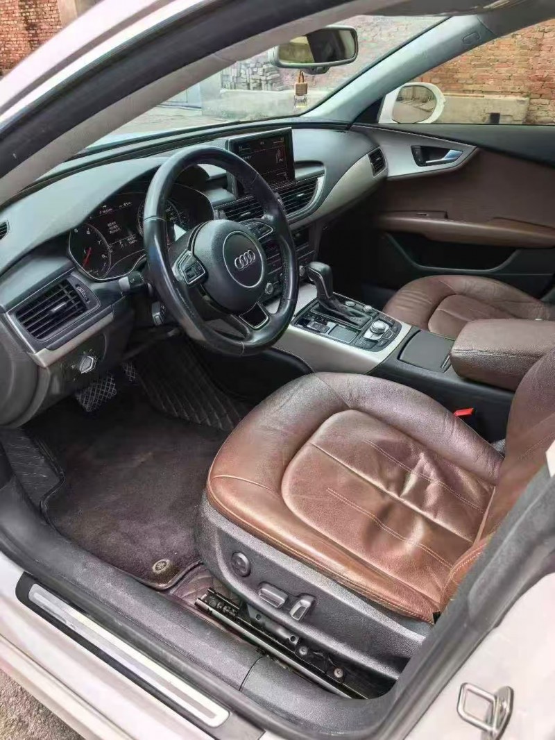 保定18年奥迪A7L3