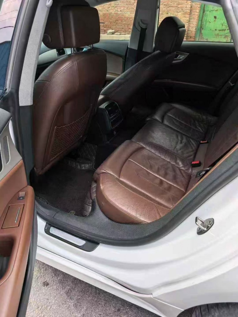 保定18年奥迪A7L5