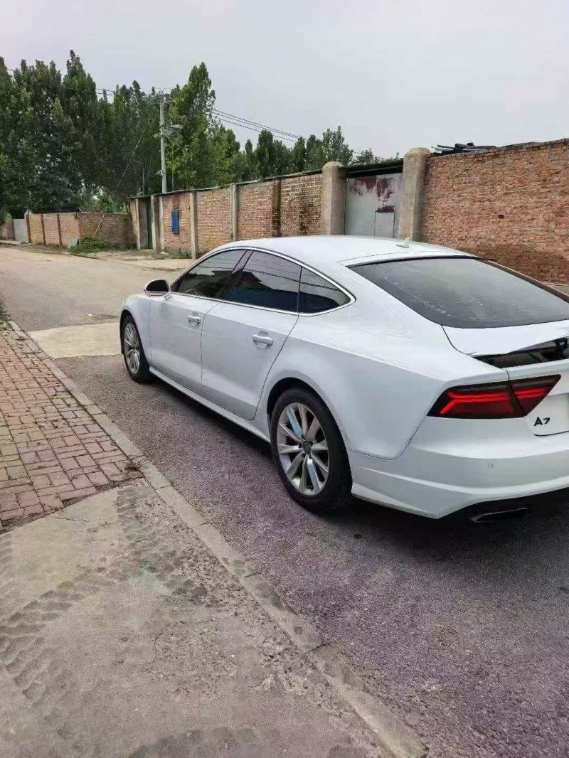 保定18年奥迪A7L6