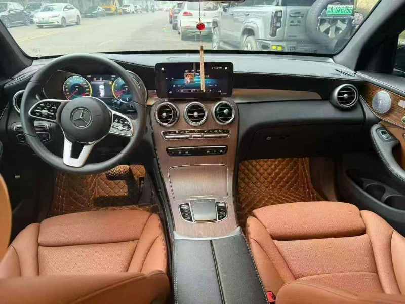 重庆20年奔驰GLC4