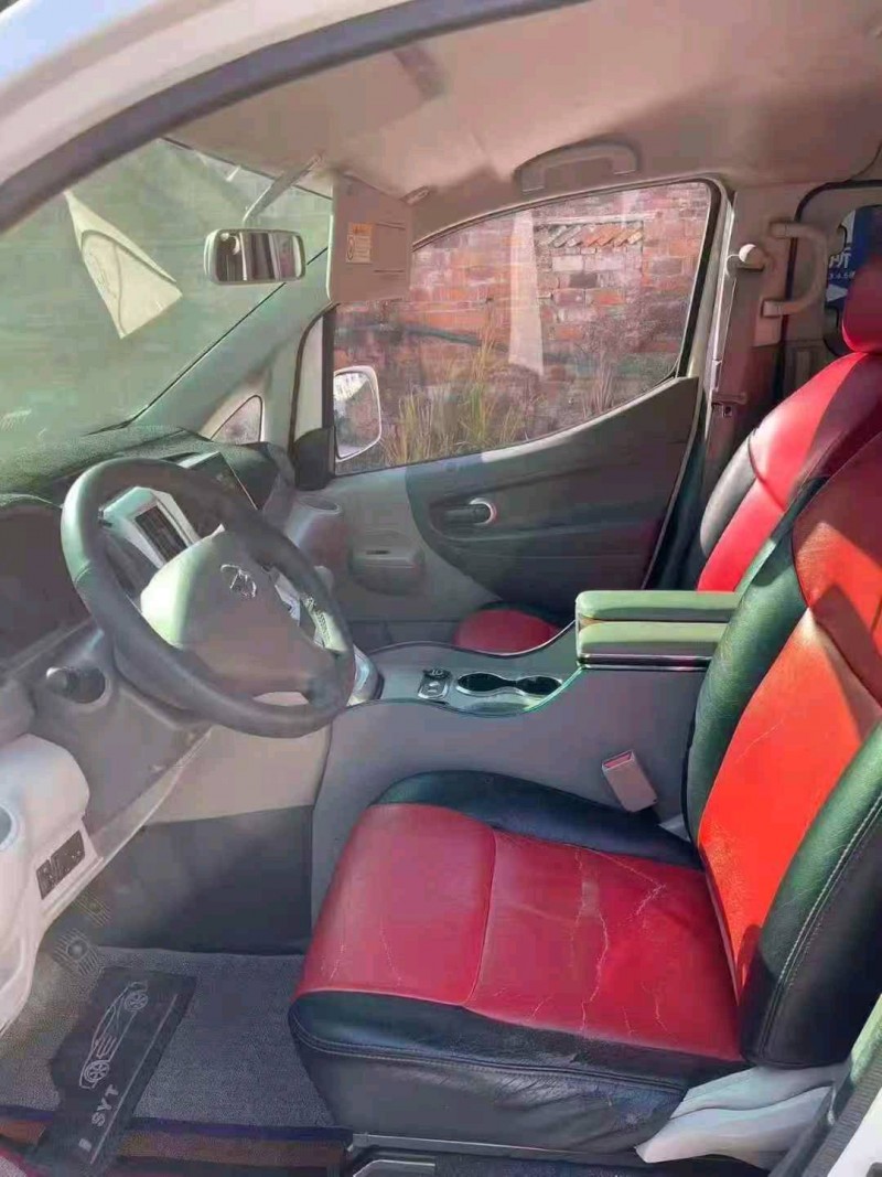 温州18年日产NV2005