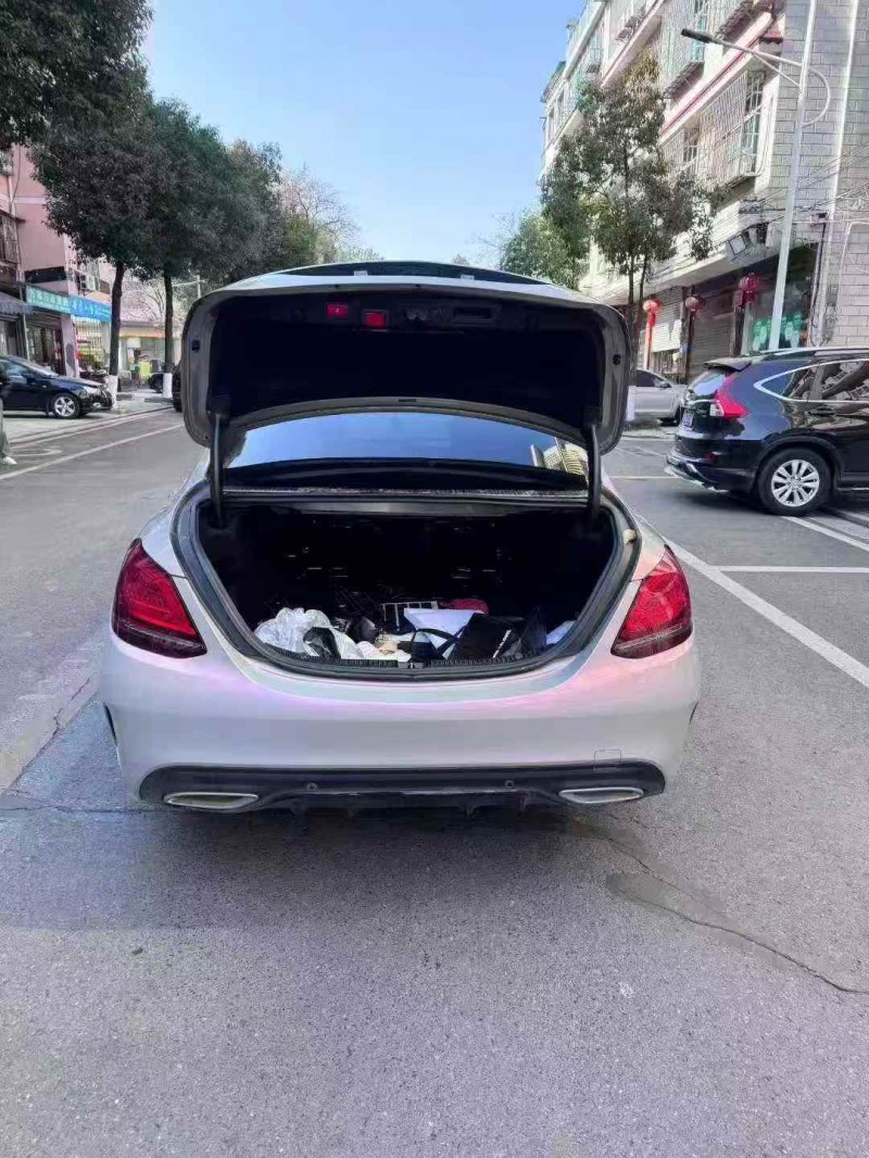 张家界21年奔驰C7